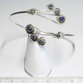 Bracelet en Laiton Argenté 6 Lapis-lazuli - N°6635 • Bracelet Laiton N°6635.1 Lapis laxuli Bracelet en Laiton Argenté 6 Lapis-Lazuli - N°6635