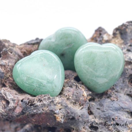 Coeur 2 cm - Aventurine Verte - Nº14237-2 disponible dans la boutique en ligne Kûrma. Votre magasin de pierre et minéraux en suisse