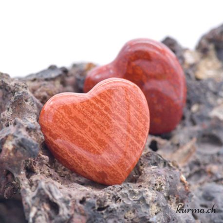Coeur 2 cm - Jaspe Rouge - Nº14239-1 disponible dans la boutique en ligne Kûrma. Votre magasin de pierre et minéraux en suisse