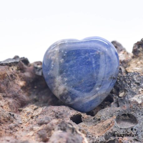 Coeur 2 cm - Sodalite - Nº14238-1 disponible dans la boutique en ligne Kûrma. Votre magasin de pierre et minéraux en suisse