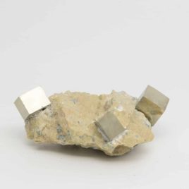 Pyrite sur matrice - 116gr - N°5581.1 • Pyrite sur matrice N°5581.1 116gr 8x55x3cm 6 boutique Pyrite
