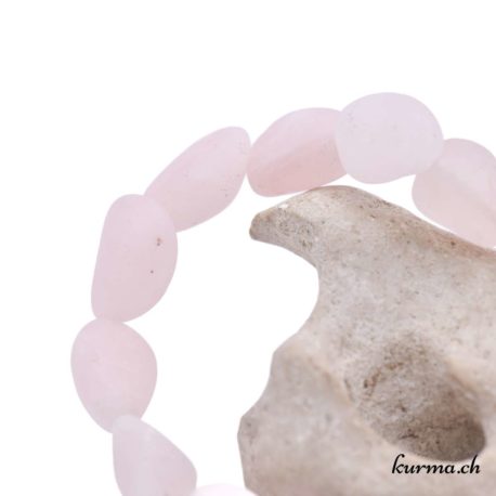 Acheter Bracelet Quartz Rose Nuggets - N°15349-3 dans la boutique en ligne Kûrma. Spécialisé dans des pierres de qualité directement importer depuis les artisans lapidaires.