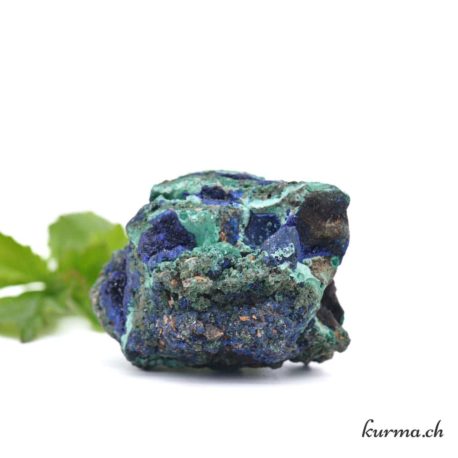 Minéraux Malachite Azurite-5 disponible dans la boutique en ligne Kûrma. Votre magasin de pierre et minéraux en suisse