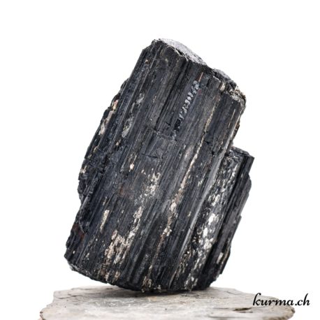 Minéraux Tourmaline Noire Schorl - N°5202.3-4 disponible dans la boutique en ligne Kûrma. Votre magasin de minéraux naturels en suisse romande