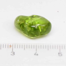 Péridot, Olivine ou Chrysolite - Pièce unique - 1.7x1.2x0.8cm - N°4854.1 • Peridot N°4854.1 2.8gr 18x12x08cm 3 boutique de pierre olivine