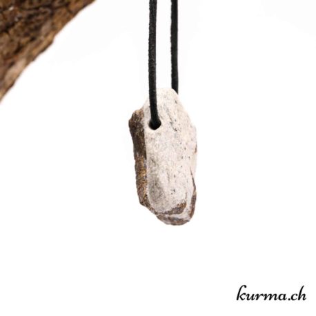 Kûrma ton magasin de bijoux en pierre proche de Neuchâtel et la Chaux-de-fonds. Un large choix de pierre de qualité sélectionnées avec soins. Disponible dans la boutique en ligne ou directement dans nos locaux.