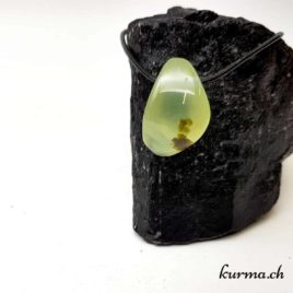Prehnite - Collier en pierre percée - N°8480.1 • Prehnite pendentif 8480.1 2 Prehnite collier