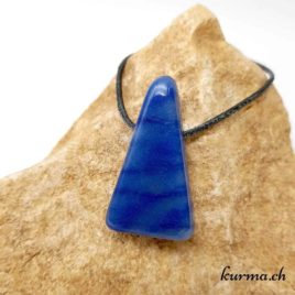 Quartz bleu - Pendentif en pierre percée - N°7179.1 • Quartz bleu pendentif 7179.1 2 Quartz bleu pendentif