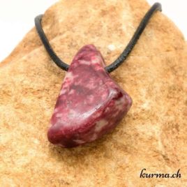 Thulite-Piémontite - Pendentif en pierre percée - N°8492.1 • Tulite pendentif 8492.1 4 Thulite-Piémontite en pendentif