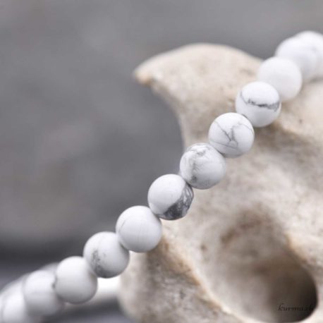 Acheter Bracelet Howlite Blanche 6mm - N°16840.170-2 dans la boutique en ligne Kûrma. Magasin suisse de pierre de qualité.