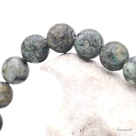 Acheter Bracelet Turquoise Africaine 10-10.5mm - N°16810-2 dans la boutique en ligne Kûrma. Magasin suisse de pierre de qualité.