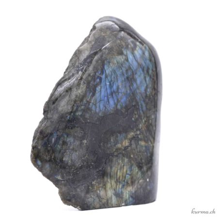 Acheter Menhir Labradorite 1-2 poli - N°14264.5-2 dans la boutique en ligne Kûrma. Magasin suisse de pierre de qualité.