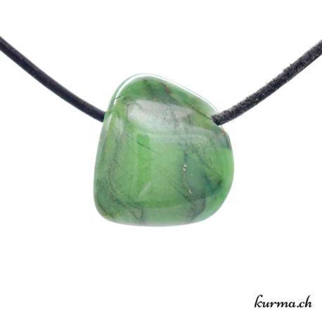 Pendentif Budstone ''Jade d'Afrique'' - N°7293.2-1 disponible dans la boutique en ligne Kûrma. Votre Magasin de lithothérapie Suisse en ligne.