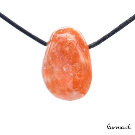 Pendentif Calcite Orange - N°5834.4-3 disponible dans la boutique en ligne Kûrma. Votre Magasin de lithothérapie Suisse en ligne.