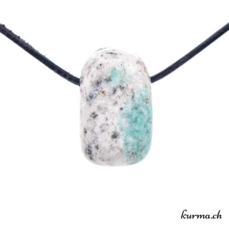 Pendentif Jaspe K2 - Malachite & Granite - N°10530.3-1 disponible dans la boutique en ligne Kûrma. Votre Magasin de lithothérapie Suisse en ligne.