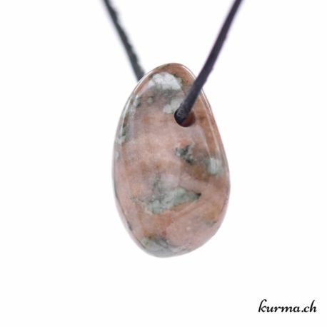 Pendentif Nunderite - Epidote & Quartz- N°10534.3-1 disponible dans la boutique en ligne Kûrma. Votre Magasin de lithothérapie Suisse en ligne.