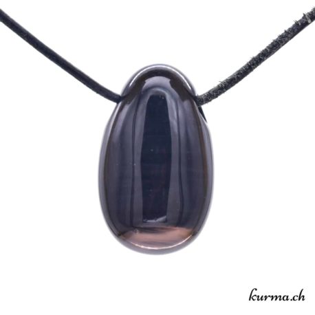 Pendentif Obsidienne Lamelle - N°8057.4-3 disponible dans la boutique en ligne Kûrma. Votre Magasin de lithothérapie Suisse en ligne.