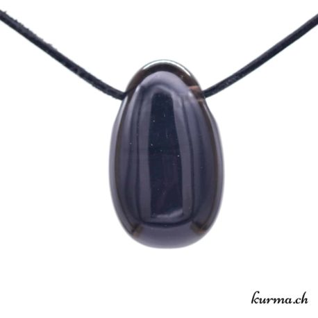 Pendentif Obsidienne Lamelle - N°8057.7-1 disponible dans la boutique en ligne Kûrma. Votre Magasin de lithothérapie Suisse en ligne.