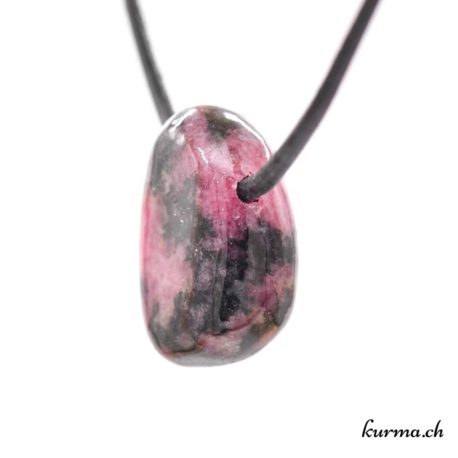 Pendentif Rhodonite - N°7118.3-2 disponible dans la boutique en ligne. Kûrma ta boutique Suisse de pendentifs en pierre naturelles.
