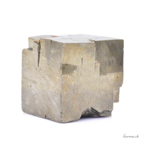 Acheter Pyrite Cube - N°8011.1-2 dans la boutique en ligne Kûrma. Magasin suisse de pierre de qualité.