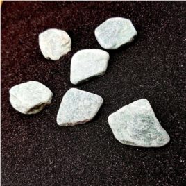 Aventurine verte - Pierre brute de poche – 3.5 à 4cm – N°7378 • Aventurine verte Pierre brute de poche 73781 Aventurine verte – Pierre brute de poche – 3.5 à 4cm – N°7378