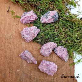 Rhodonite - Pierre brute de poche – 2 à 3cm – N°8393 • Rhodonite Pierre brute de poche 8393 1 Rhodonite – Pierre brute de poche – 2 à 3cm – N°8393
