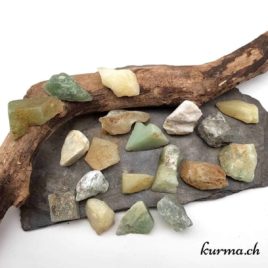 Serpentine - Jade de Chine - Pierre brute - 2.5 à 3.5cm - N°7889.1 • Serpentine Pierre brute de poche 7889 1 1 Serpentine brute