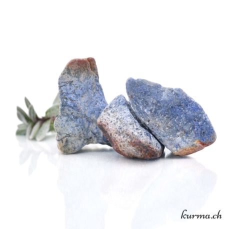 Pierre brut Dumortiérite M - Nº7456.5-1 disponible dans la boutique en ligne Kûrma. Votre magasin de pierre et minéraux en suisse
