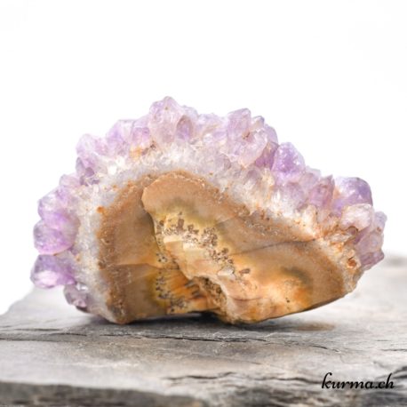 Minéraux Améthyste - N°8415.1-4 disponible dans la boutique en ligne Kûrma. Votre magasin de minéraux naturels en suisse romande