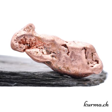 Minéraux Cuivre Natif - N°8012.4-4 disponible dans la boutique en ligne Kûrma. Votre boutique de pierre semi-précieuse en suisse
