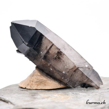 Minéraux Quartz Fumé - N°8005.1-5 disponible dans la boutique en ligne Kûrma. Votre magasin de minéraux naturels en suisse romande