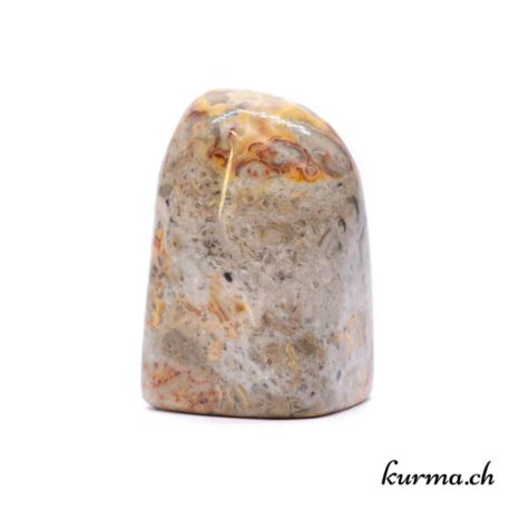 Kûrma, votre boutique de pendentif en pierre. Disponible en vente en ligne et en magasin proche de neuchâtel et la Chaux-de-fonfds en Suisse