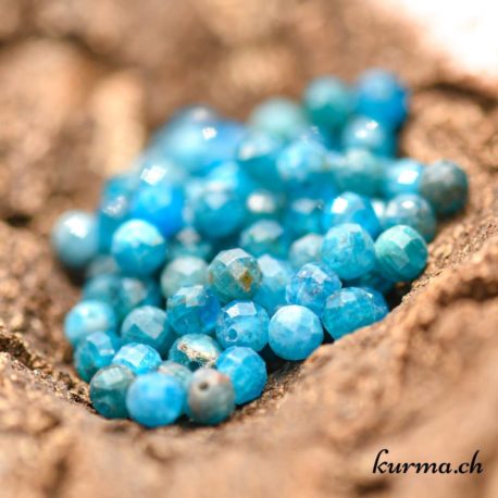 Envie de créer vos propres bijoux en perles. Kûrma vous propose un large choix de perles en pierre semi-précieuse dans ça boutique en ligne. Des perles de qualité pour réaliser vos créations