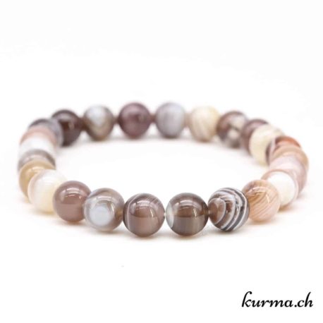 Bracelet énergétique en perles disponible dans le Magasin Kûrma. Ta boutique de bijoux suisse en ligne. Achat pour les particuliers et grossiste. Des bracelets pour la lithothérapie de qualité supérieure à bas prix