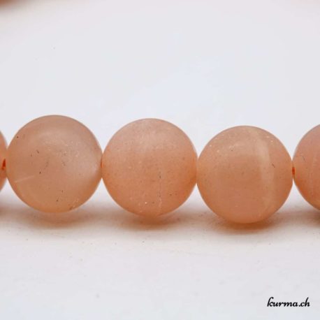 Achète un bracelet  de perles dans la boutique en ligne Kûrma. Spécialisée dans des pierres de qualité directement importées depuis les artisans lapidaires. Sélectionnées avec le plus haut degré d'exigence.