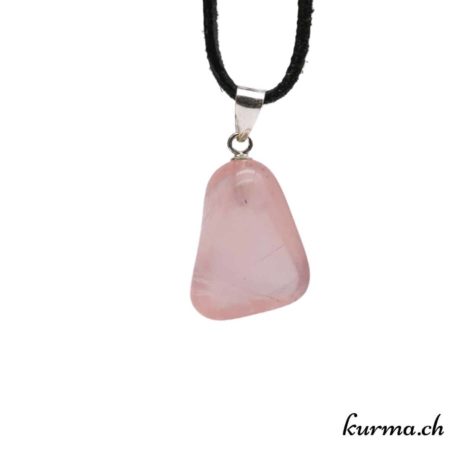 Acheter ce collier de pierre directement dans la  boutique en ligne Kûrma. Chaque pierre est sélectionnée avec la plus grande minutie. Kûrma est une boutique spécialisée dans des pierres de qualité directement importer depuis les artisans lapidaires.