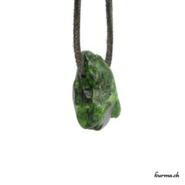 Dioptase - Pendentif pierre percée - N°8734.1 • bijoux en dioptase n°8734.1 3 Dioptase pendentif pierre percée