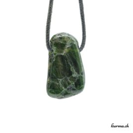 Diopside - Pendentif pierre percée - N°5437.1 • collier en diopside n°5437.1 2 Diopside pendentif pierre percée