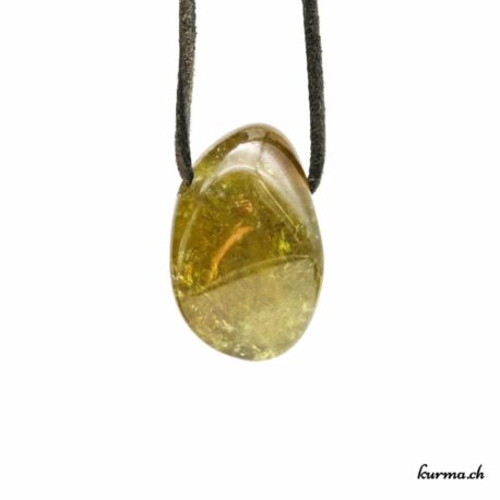 Achetez ce collier de pierre directement dans la boutique en ligne Kûrma. Chaque pierre est sélectionnée avec la plus grande minutie. Kûrma est une boutique spécialisée dans des pierres de qualité directement importer depuis les artisans lapidaires.