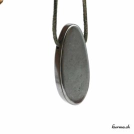 Hématite - Pendentif pierre percée - N°7170.1 • collier en hematite n°7170.1 2 1 Hématite pendentif