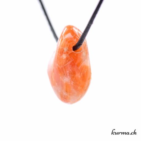 Pendentif Calcite Orange - N°5834.2-2 disponible dans la boutique en ligne Kûrma. Votre bijouterie Suisse en ligne.