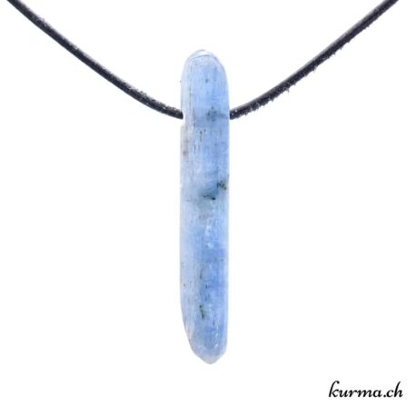 Pendentif Cyanite - Disthène - N°5836.2-1 disponible dans la boutique en ligne Kûrma. Votre magasin de pendentif en pierre naturels suisse