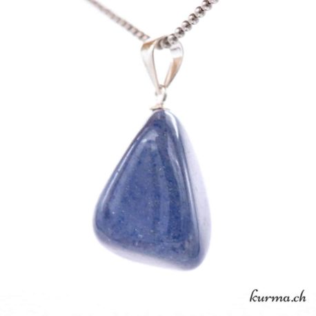 Pendentif Quartz Bleu avec boucle en argent - N°11722.4-2 disponible dans la boutique en ligne Kûrma. Votre magasin de pierre et minéraux en suisse