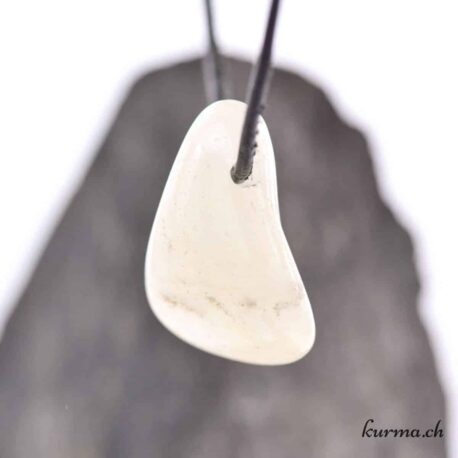 Quartz sulfureux - Collier en pierre percée