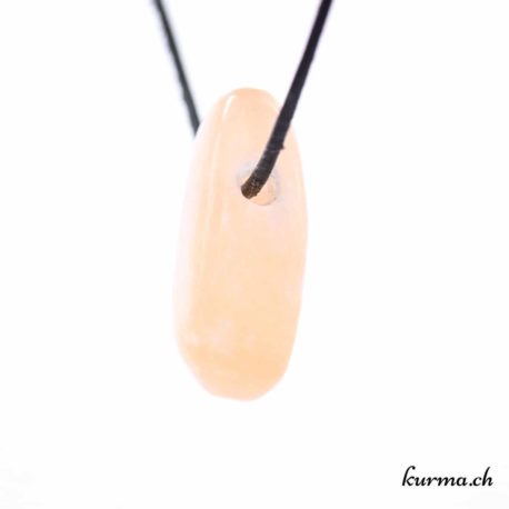 Pendentif Sélénite Orange Oval - N°5938.7-2 disponible dans la boutique en ligne Kûrma. Votre bijouterie Suisse en ligne.