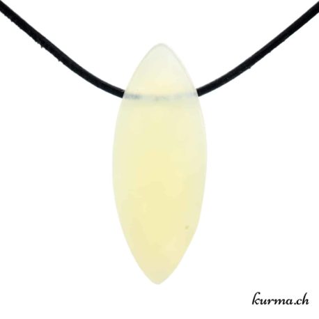 Pendentif Serpentine - Jade de Chine Ovale - N°10286.3-1 disponible dans la boutique en ligne Kûrma. Votre bijouterie Suisse en ligne.
