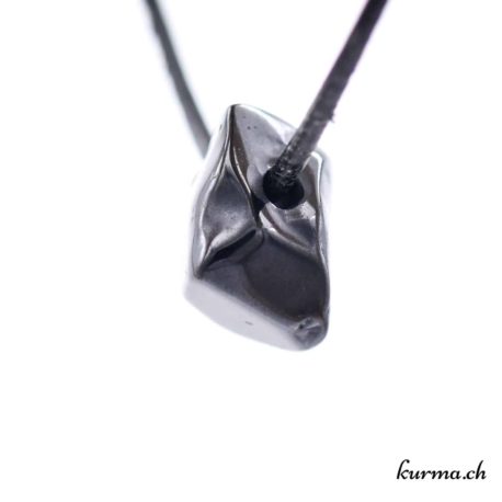 Pendentif Spinelle Noire - N°8489.7-2 disponible dans la boutique en ligne Kûrma. Votre bijouterie Suisse en ligne.