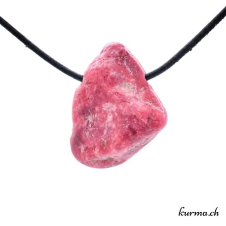 Pendentif Thulite - Piémontite - N°11793.2-3 disponible dans la boutique en ligne Kûrma. Votre bijouterie Suisse en ligne.