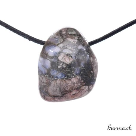 Pendentif Vulcanite - Nº8736.8-1 disponible dans la boutique en ligne Kûrma. Votre magasin de pierre et minéraux en suisse