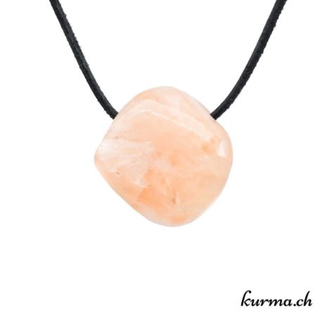 Kûrma, votre boutique de pendentif en pierre. Disponible en vente en ligne et en magasin proche de neuchâtel et la Chaux-de-fonfds en Suisse